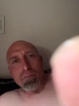 El Gizmo online show from 02-16-25, 02:20