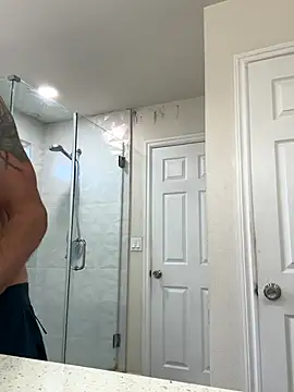 El Gizmo online show from 10-19-25, 07:47