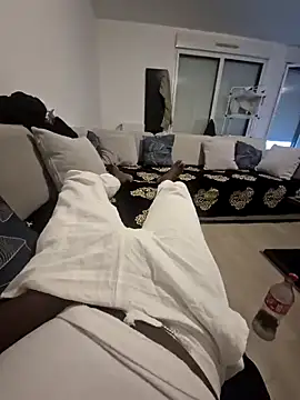 PlasticSurface727 online show from 11-21-25, 12:48