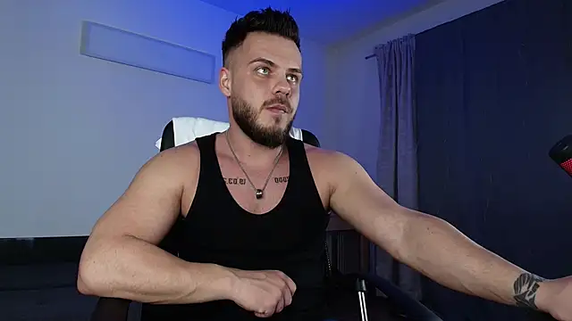 Snapshot of juliusmasters chatting on 01-24-25, 08:00 juliusmasters online show from 01-24-25, 08:00