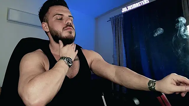 Snapshot of juliusmasters chatting on 02-03-25, 12:04 juliusmasters online show from 02-03-25, 12:04