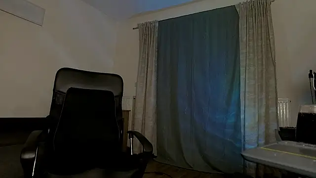 Snapshot of juliusmasters chatting on 02-23-25, 09:37 juliusmasters online show from 02-23-25, 09:37