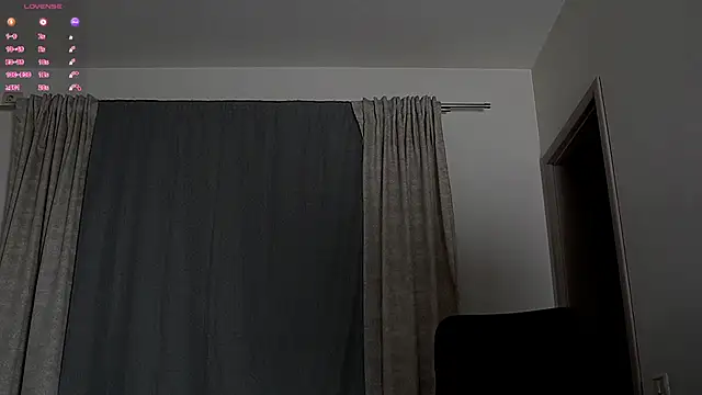 Snapshot of juliusmasters chatting on 10-16-25, 05:14 juliusmasters online show from 10-16-25, 05:14