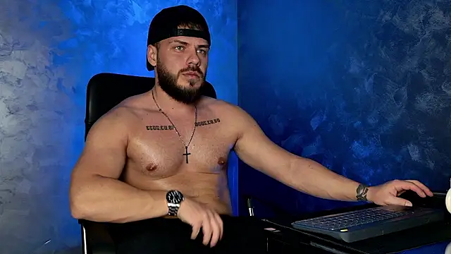 Snapshot of juliusmasters chatting on 01-07-26, 08:33 juliusmasters online show from 01-07-26, 08:33