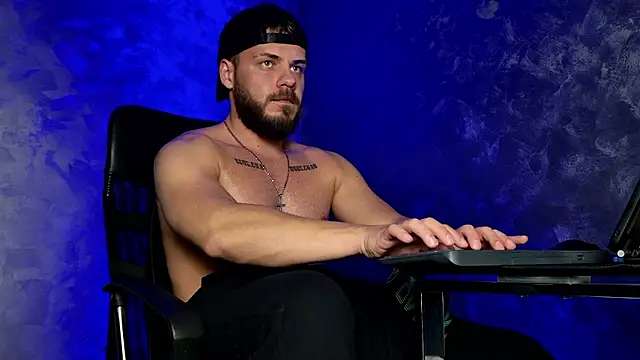 Snapshot of juliusmasters chatting on 01-09-26, 09:16 juliusmasters online show from 01-09-26, 09:16