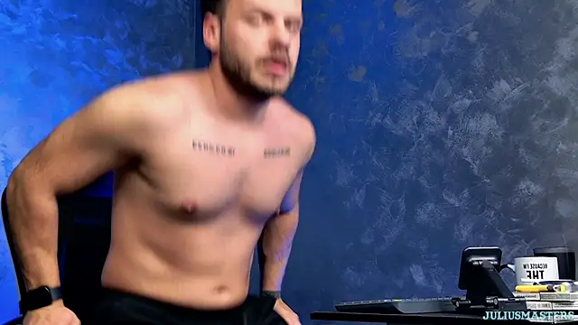 Snapshot of juliusmasters chatting on 02-24-26, 08:29 juliusmasters online show from 02-24-26, 08:29