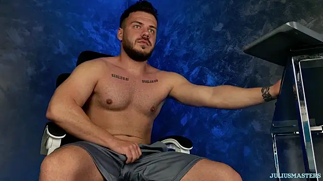 Snapshot of juliusmasters chatting on 04-09-26, 06:57 juliusmasters online show from 04-09-26, 06:57