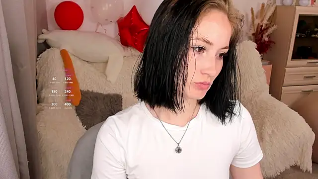 Snapshot of LisaMooore chatting on 07-04-26, 07:09 LisaMooore online show from 07-04-26, 07:09