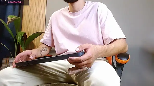 Mr WhiteCock online show from 10-31-25, 11:50