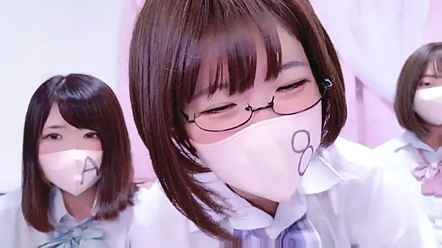 841 yayoi online show from 06-05-26, 06:52