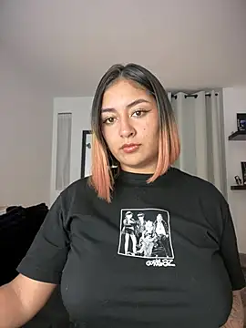 Snapshot of Rae_Lil_White chatting on 02-17-25, 02:09 Rae Lil White online show from 02-17-25, 02:09