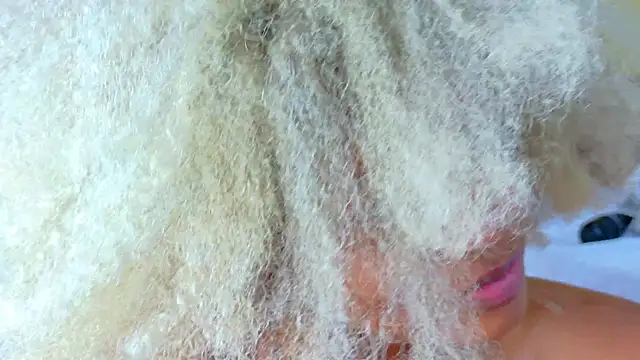 Squirter pussybomb online show from 12-11-24, 10:03