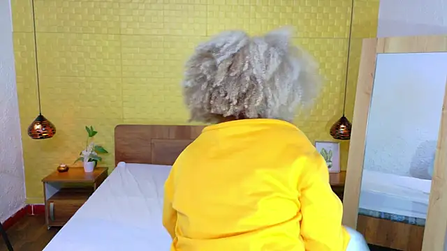 Squirter pussybomb online show from 02-18-25, 03:42