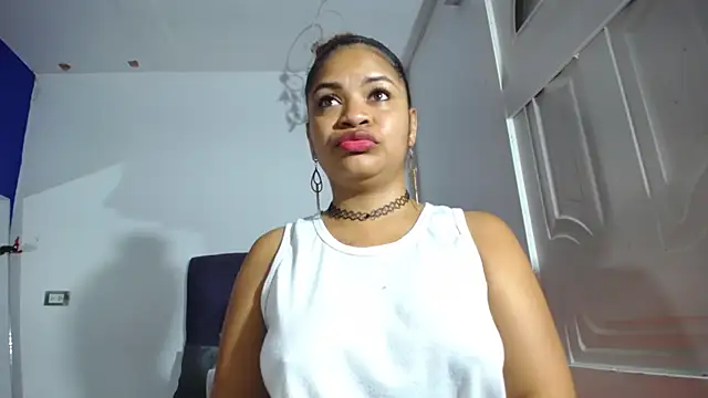 Squirter pussybomb online show from 12-04-25, 05:50