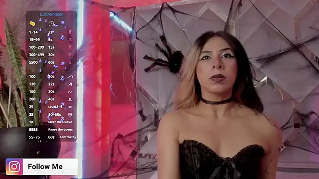 Sara Foxx1 online show from 10-28-25, 08:55