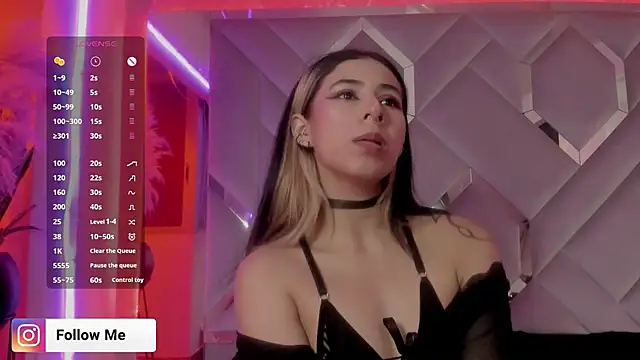 Sara Foxx1 online show from 11-19-25, 10:10