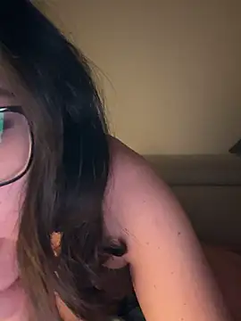 Snapshot of Its_Jade chatting on 02-09-25, 09:06 Its Jade online show from 02-09-25, 09:06