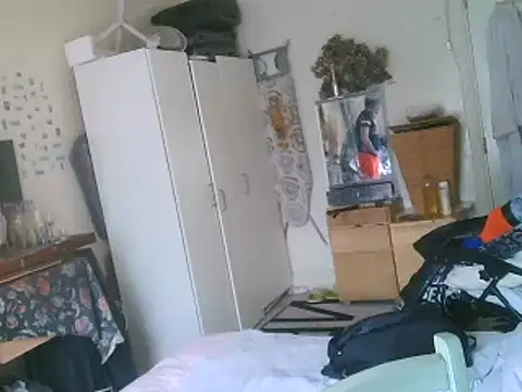 Snapshot of DaddyQuimHot chatting on 02-06-25, 12:59 DaddyQuimHot online show from 02-06-25, 12:59