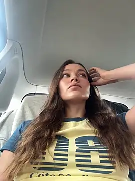 Snapshot of nicole111 chatting on 10-05-25, 10:46 nicole111 online show from 10-05-25, 10:46