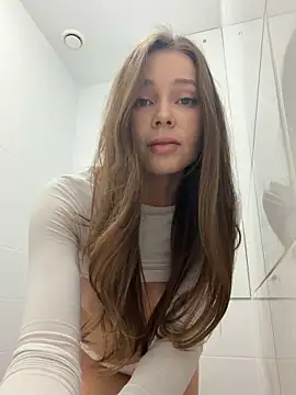 nicole111 online show from 02-07-26, 06:22