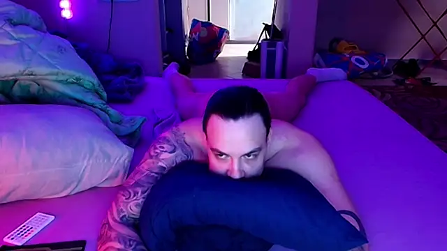 Snapshot of baphomet_from_ice chatting on 04-11-26, 05:23 baphomet from ice online show from 04-11-26, 05:23