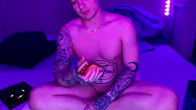 Snapshot of baphomet_from_ice chatting on 04-22-26, 04:52 baphomet from ice online show from 04-22-26, 04:52
