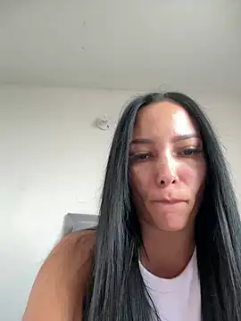 Snapshot of Dakota_diaz_ chatting on 03-13-25, 05:28 Dakota diaz online show from 03-13-25, 05:28