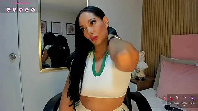 Snapshot of Dakota_diaz_ chatting on 03-18-25, 07:31 Dakota diaz online show from 03-18-25, 07:31