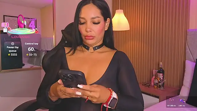 Snapshot of Dakota_diaz_ chatting on 11-27-25, 08:33 Dakota diaz online show from 11-27-25, 08:33