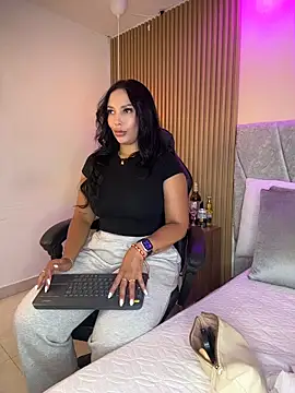 Dakota diaz  online show from 06-10-26, 07:35