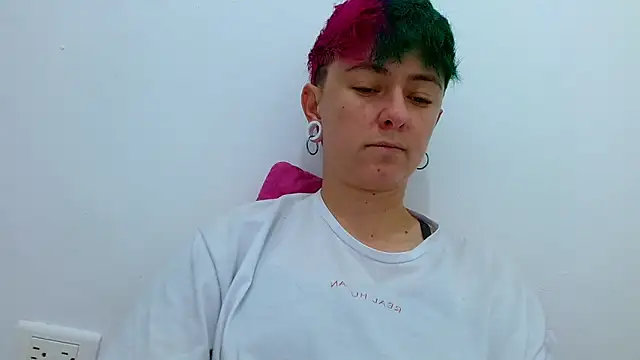 tomboyblue online show from 11-29-25, 07:06