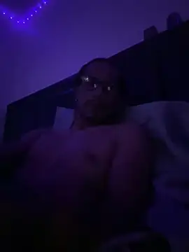 Snapshot of penniwise chatting on 10-29-25, 01:30 penniwise online show from 10-29-25, 01:30