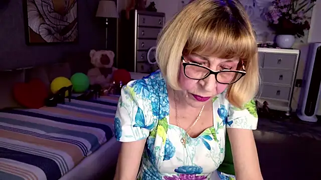 HornyMilf 555 online show from 04-20-26, 01:03