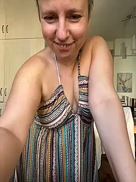 MariaValentine online show from 07-12-26, 05:31