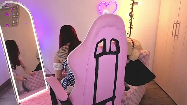 Snapshot of violet_ch chatting on 02-10-26, 06:01 violet ch online show from 02-10-26, 06:01