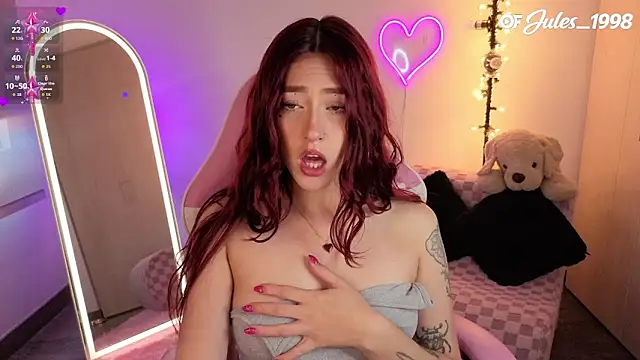 Snapshot of violet_ch chatting on 02-27-26, 06:08 violet ch online show from 02-27-26, 06:08