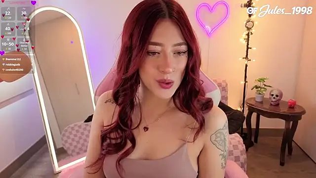 Snapshot of violet_ch chatting on 02-28-26, 06:20 violet ch online show from 02-28-26, 06:20