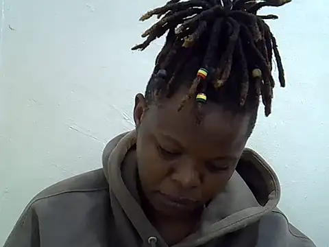 Snapshot of ebonyquinter chatting on 04-13-26, 05:02 ebonyquinter online show from 04-13-26, 05:02