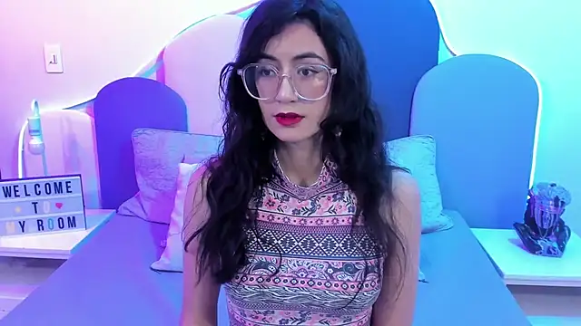 SophieGomez22 online show from 02-06-25, 10:59