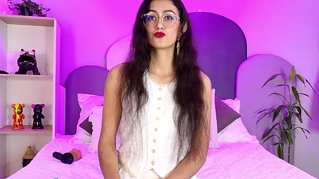 Snapshot of SophieGomez22 chatting on 05-02-26, 11:15 SophieGomez22 online show from 05-02-26, 11:15