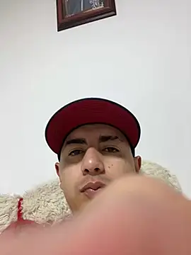 DanielGomez9 online show from 01-26-25, 03:59