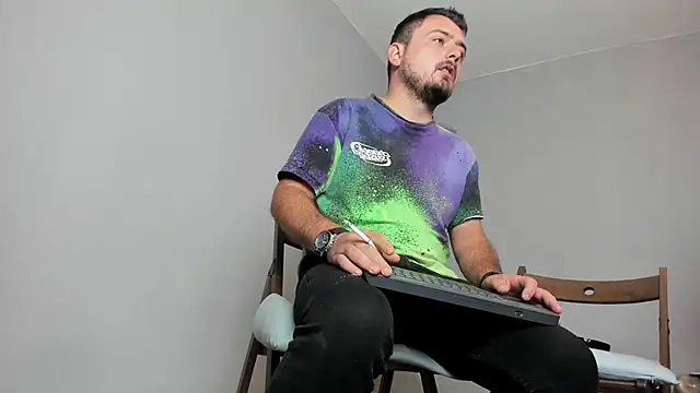 Snapshot of Master_Mark_Wayne chatting on 10-06-25, 11:18 Master Mark Wayne online show from 10-06-25, 11:18