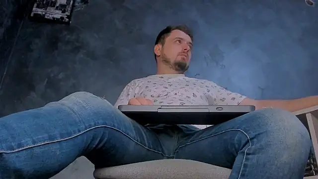 Snapshot of Master_Mark_Wayne chatting on 03-31-26, 05:13 Master Mark Wayne online show from 03-31-26, 05:13