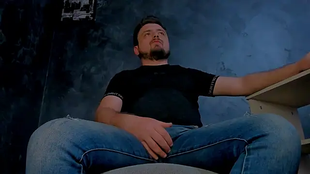 Snapshot of Master_Mark_Wayne chatting on 04-12-26, 08:03 Master Mark Wayne online show from 04-12-26, 08:03