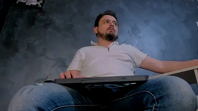 Snapshot of Master_Mark_Wayne chatting on 04-13-26, 08:36 Master Mark Wayne online show from 04-13-26, 08:36