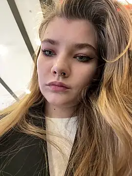 Snapshot of Holy_Tereza chatting on 12-04-24, 03:10 Holy Tereza online show from 12-04-24, 03:10