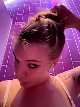 Snapshot of Holy_Tereza chatting on 12-04-24, 06:17 Holy Tereza online show from 12-04-24, 06:17