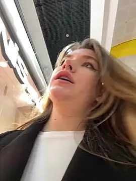 Snapshot of Holy_Tereza chatting on 12-13-24, 06:05 Holy Tereza online show from 12-13-24, 06:05