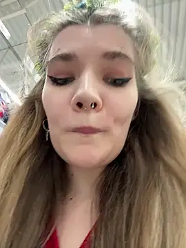 Snapshot of Holy_Tereza chatting on 12-24-24, 03:37 Holy Tereza online show from 12-24-24, 03:37