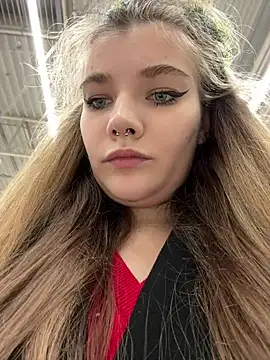 Snapshot of Holy_Tereza chatting on 12-25-24, 03:38 Holy Tereza online show from 12-25-24, 03:38